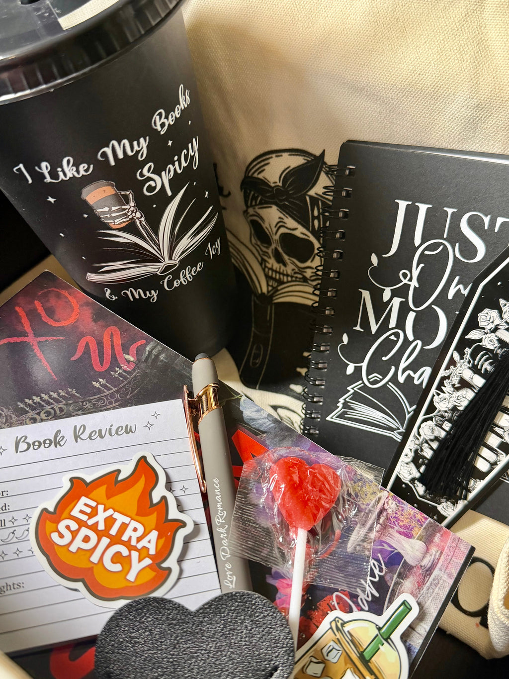 Black & Bookish Dark Romance Drink Cups