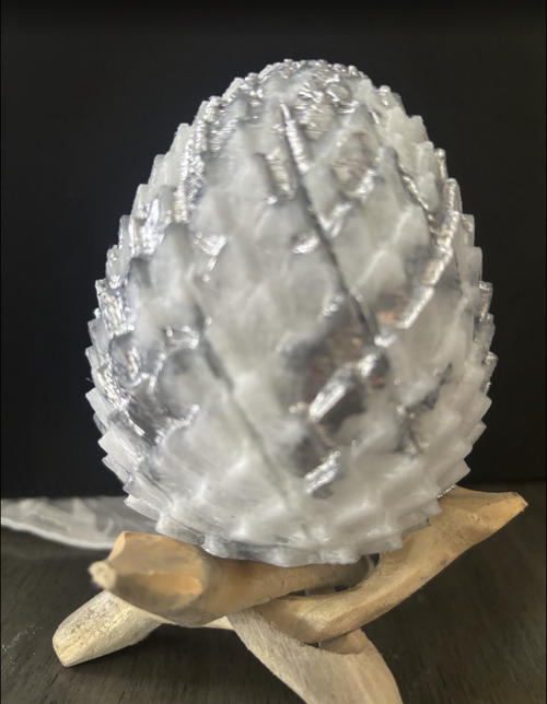 The Silver-Veined Egg