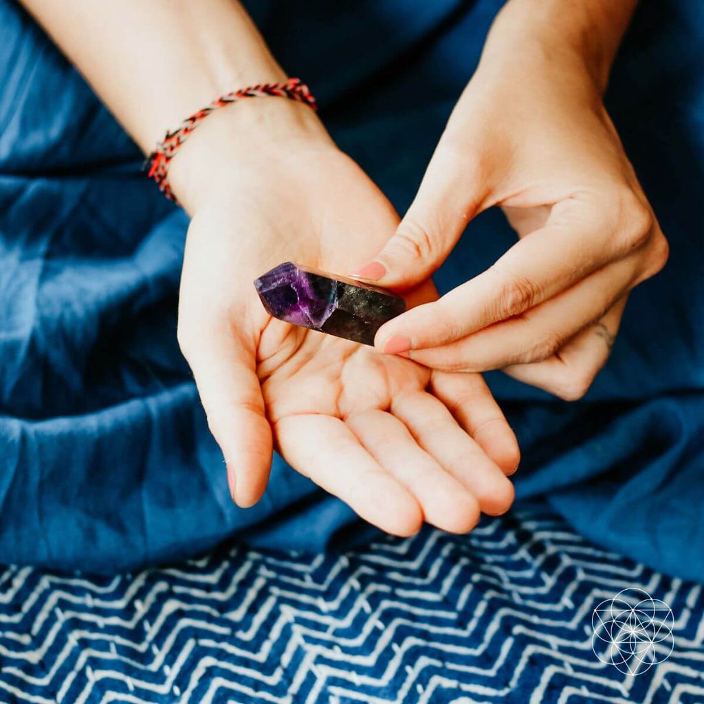 Cleansing Crystal Stone – Spiritual Energy